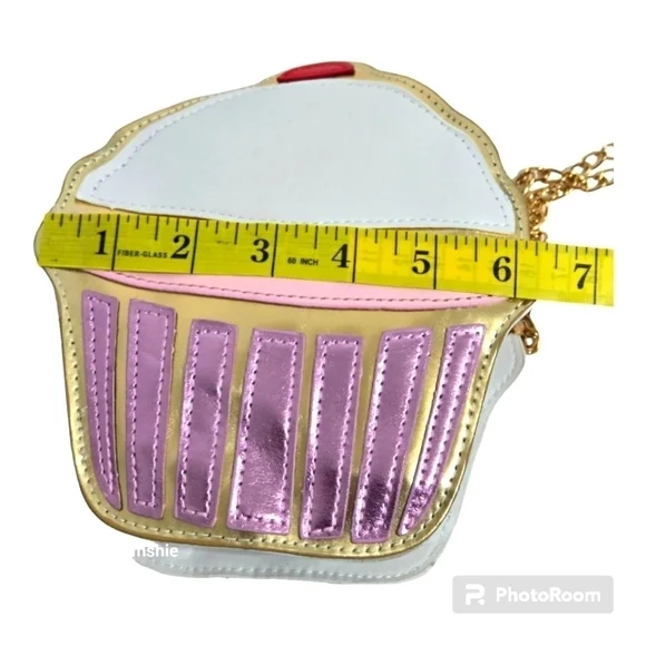 Cup Cake Faux Leather Crossbody Bag - Picture 2 of 8